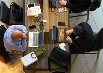 Vale transporte, vale refeição e vale escritório?