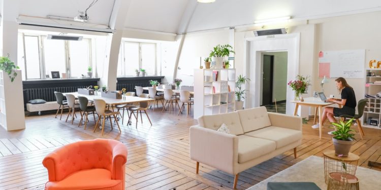 Associação de espaços de coworking da Espanha publica pesquisa sobre o impacto da covid no setor