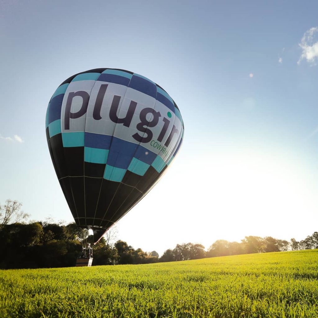 Inauguração do Espaço de Coworking PLUGIN foi anunciada com vôos de balão pela cidade de Passo Fundo