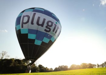 Inauguração do Espaço de Coworking PLUGIN foi anunciada com vôos de balão pela cidade de Passo Fundo