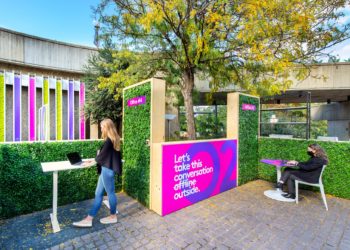 Centro Urbano Rosslyn BID, nos EUA, inaugurou o O2 Outdoor Office, seu espaço de Coworking 100% ao ar livre