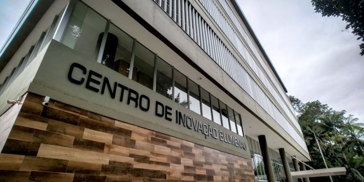 Centro de inovação será localizado no Campus da Universidade Regional de Blumenau (FURB) com área total de 4,1 mil metros quadrados