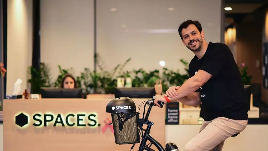 “Uma oportunidade única, há muitos imóveis com carcaças de coworking” declara Tiago Alves, CEO da IWG no Brasil