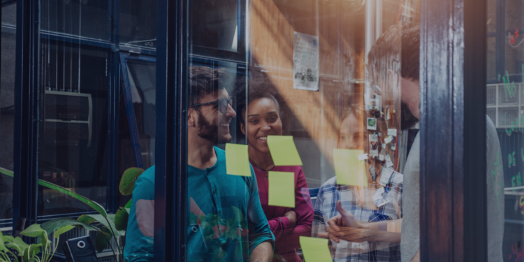 A criação dos espaços de Coworking busca estimular o empreendedorismo e a qualificação profissional. Imagem: Divulgação