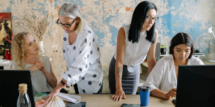 Mulheres representam 45% dos microempreedores da Bahia. Foto: Banco de Imagem